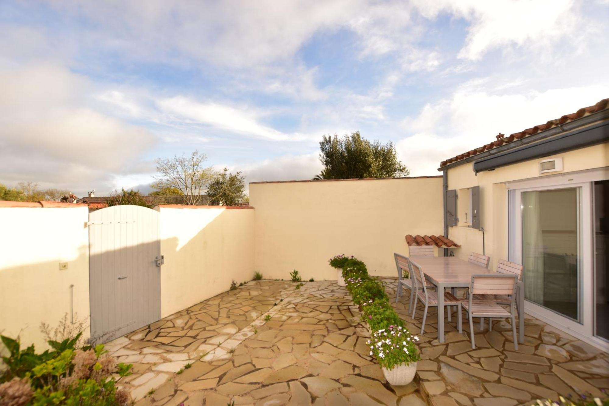 Large Studio Close To The Beach سان مارتن دو ر المظهر الخارجي الصورة