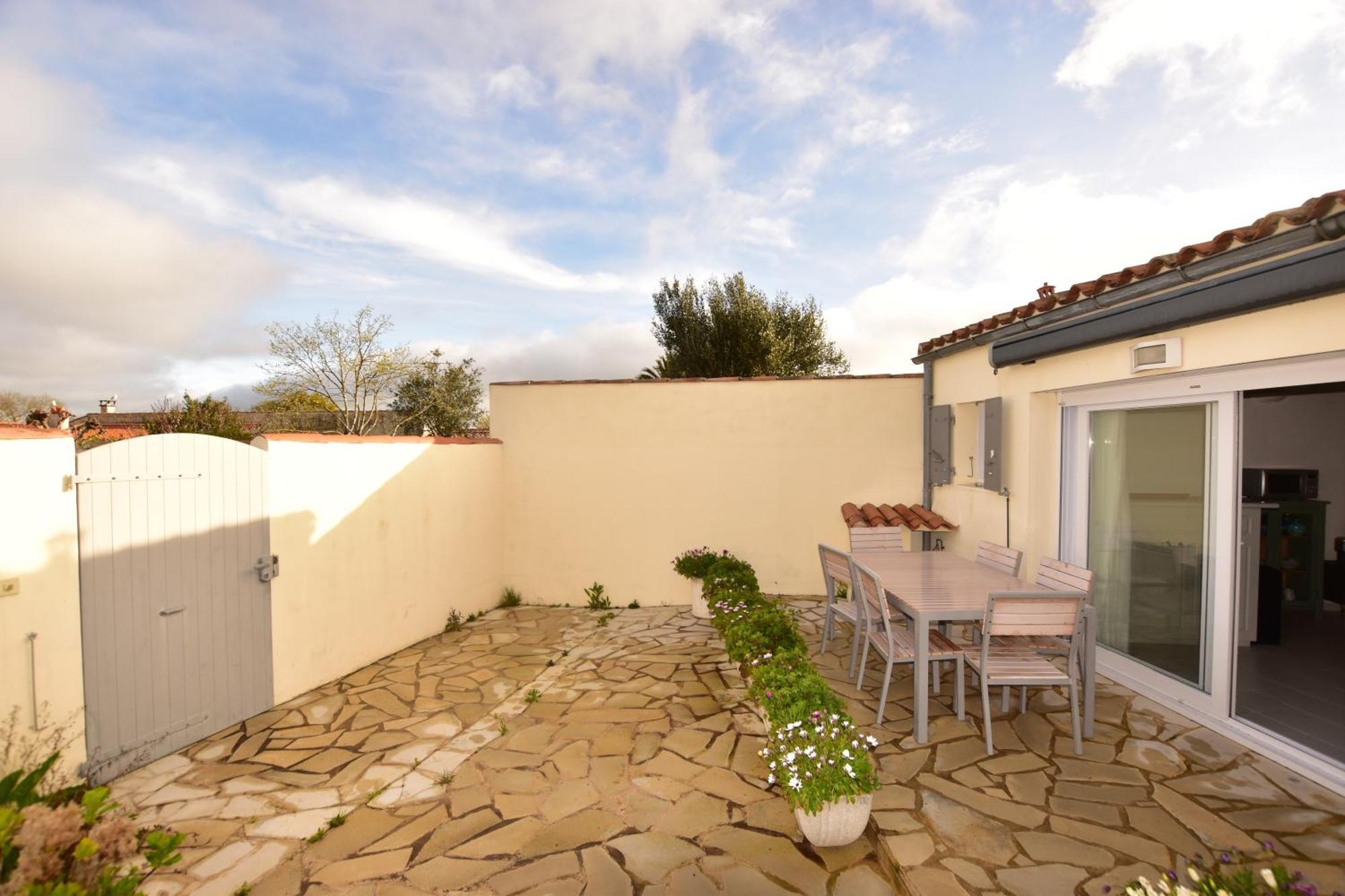 Large Studio Close To The Beach سان مارتن دو ر المظهر الخارجي الصورة